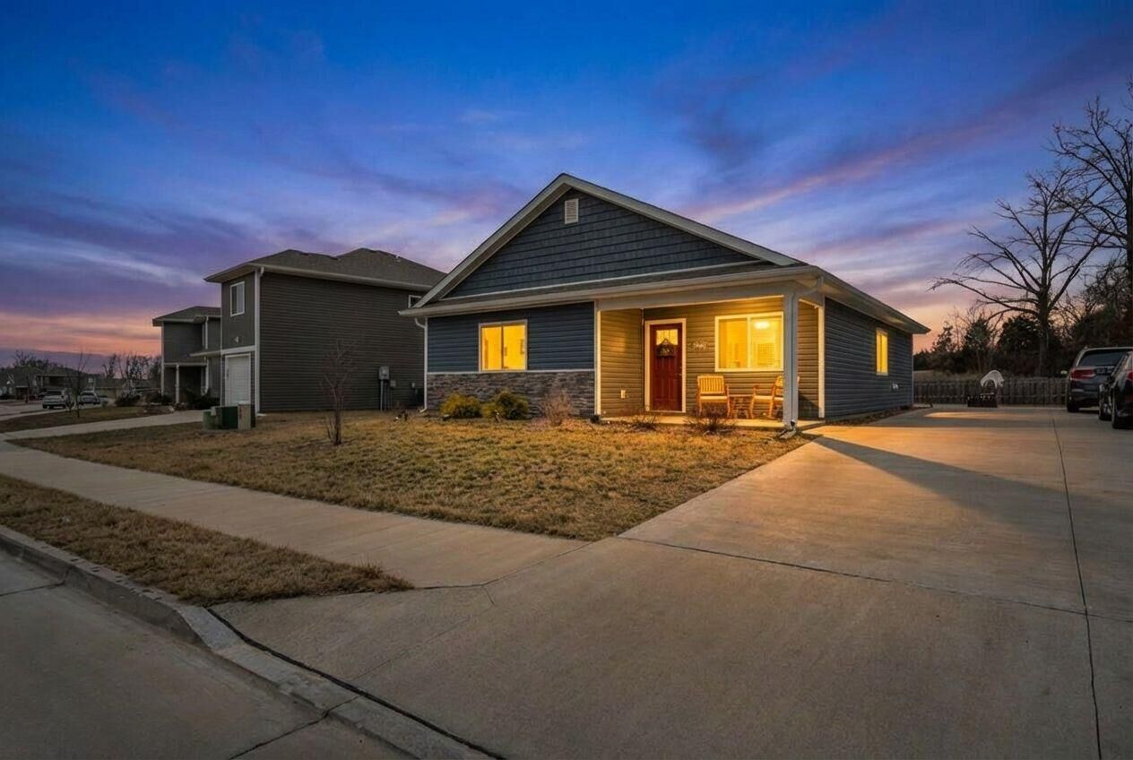 Property Photo:  8065 N Glen Meadow Dr  MO 65202 