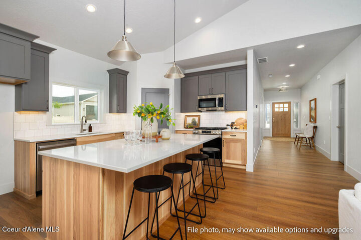 Property Photo: 926 W Cordgrass Ave ID 83854