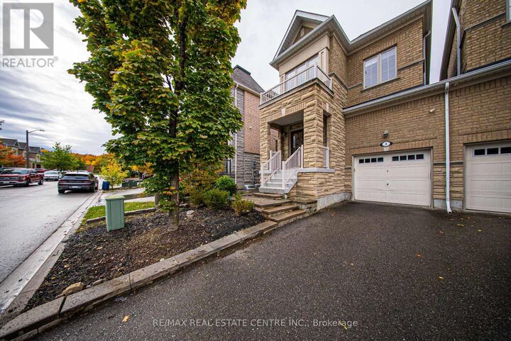 Property Photo: 8 Bristlewood Crescent ON L4J 0H4