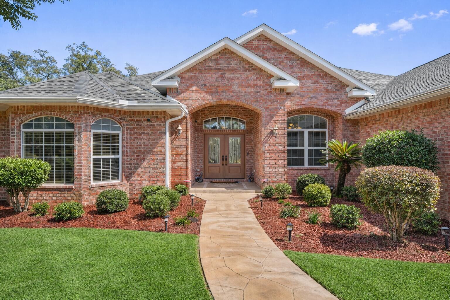 Property Photo: 2708 Muirfield Drive FL 32566