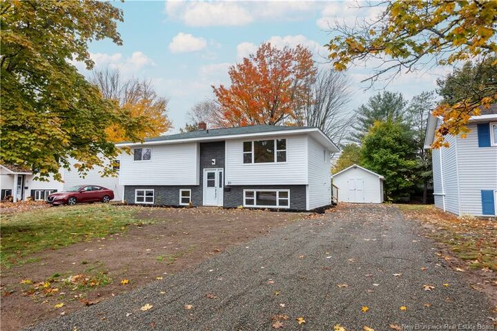 21 Shawn Court — photo 1