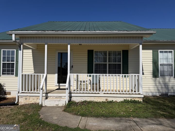 Property Photo:  2124 Broad Street  GA 30666 