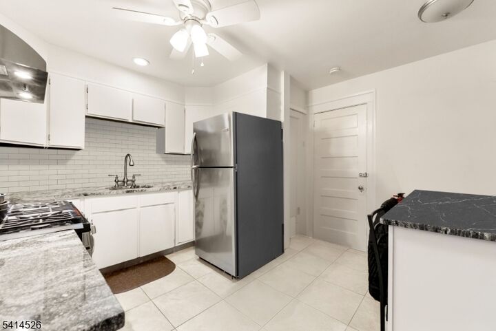 Property Photo:  10 Almira 1  NJ 07003 