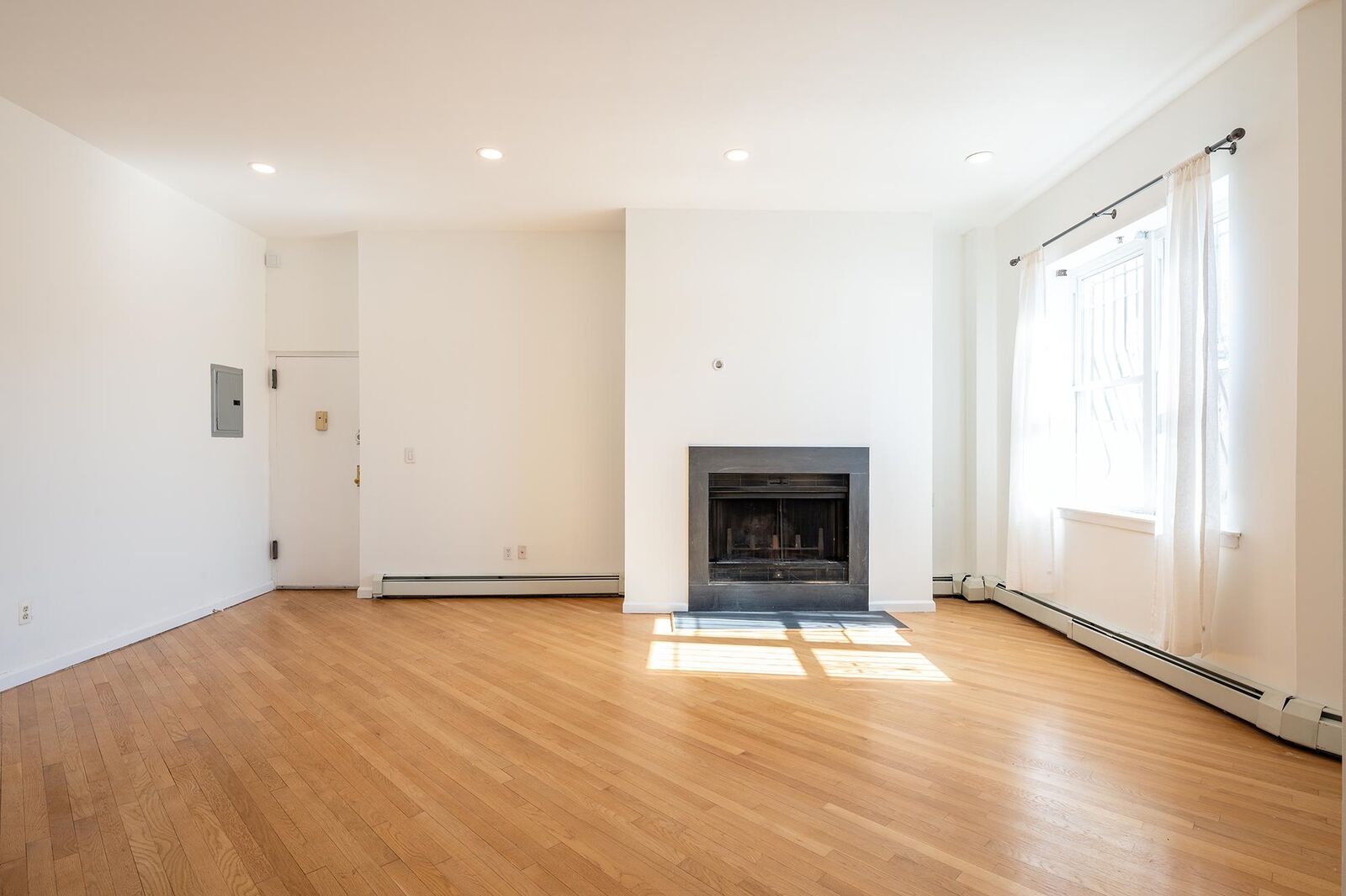 Property Photo: 412 Washington St 3A NJ 07030