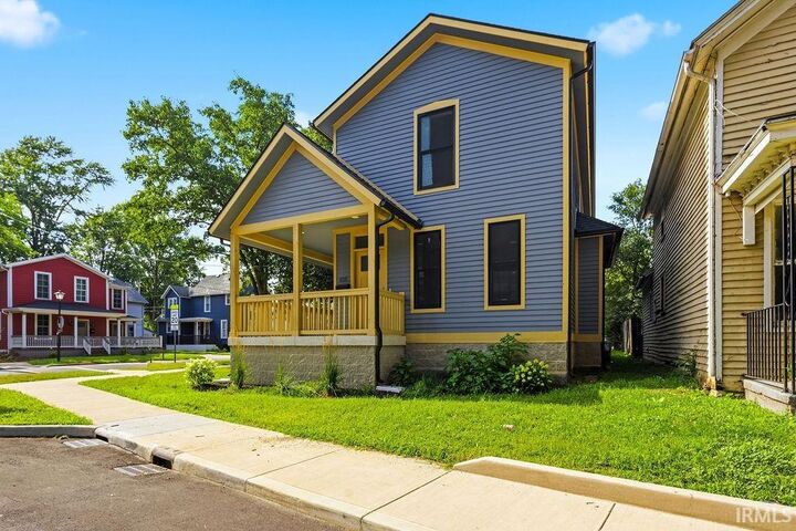 Property Photo:  838 Lavina Street  IN 46802-4029 