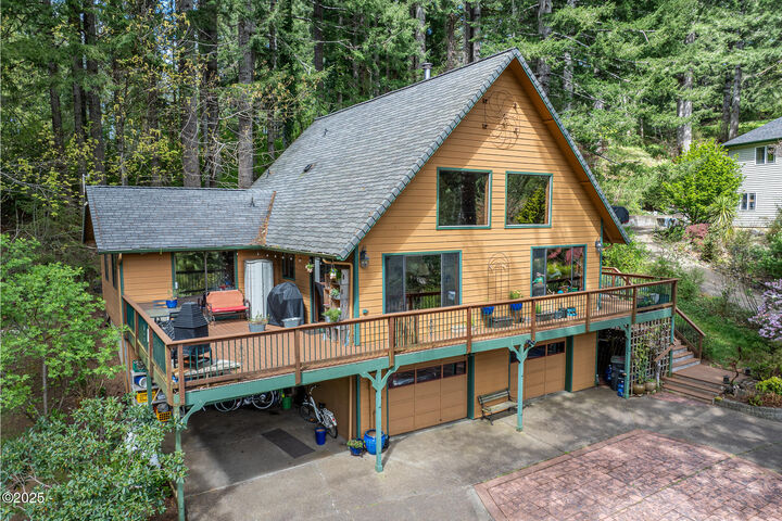 Property Photo:  84 Olalla Place  OR 97391 