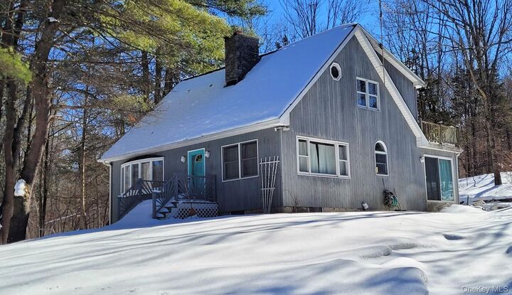 Property Photo:  94 Hill Top Road  NY 12572 
