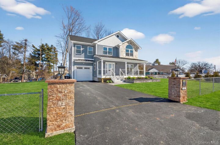 Property Photo: 864 Route 17M NY 10940