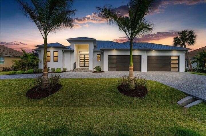 Property Photo:  1631 Casey Key Drive  FL 33950 