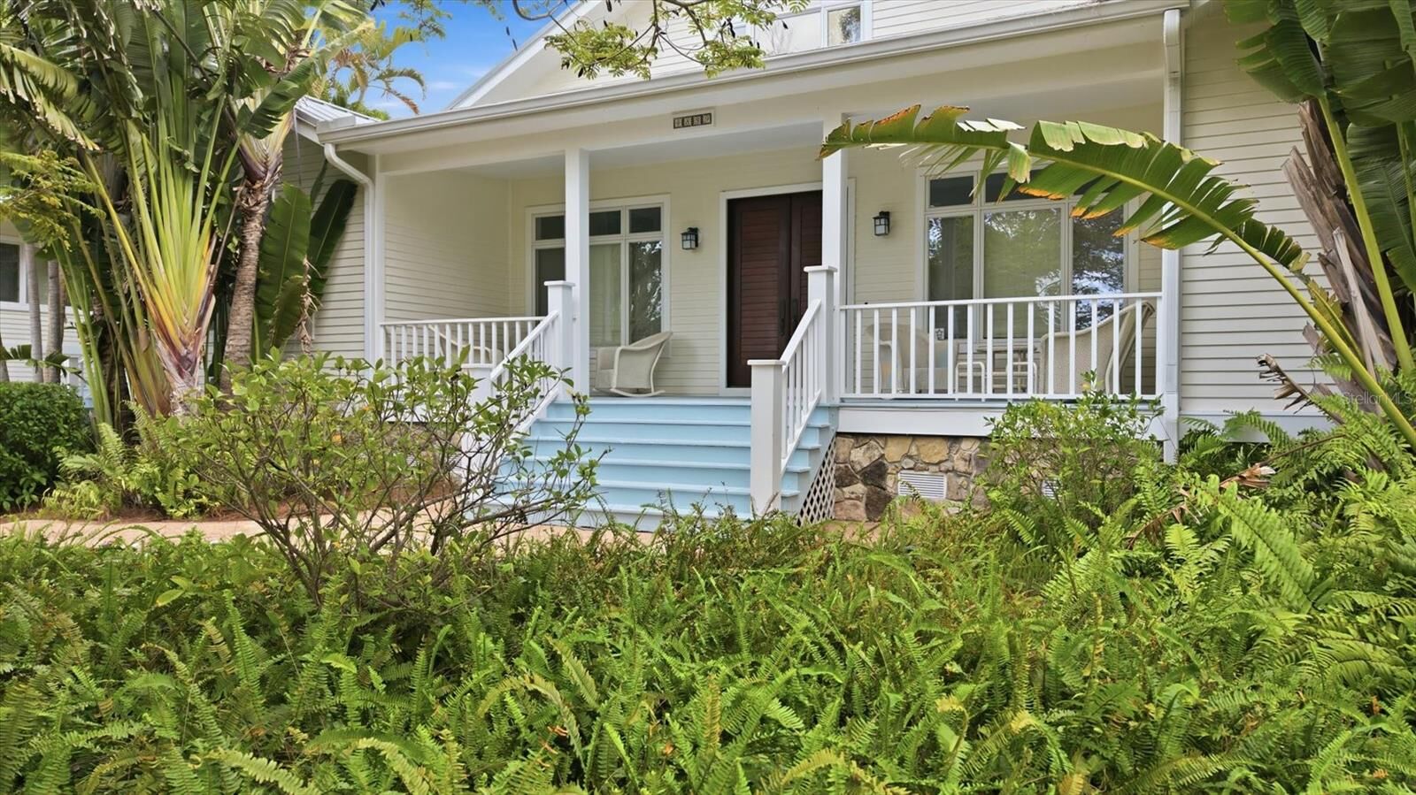 Property Photo: 4839 Givens Court FL 34242