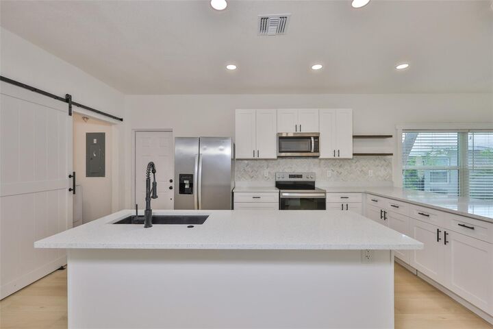 Property Photo: 829 18th Street S FL 33712