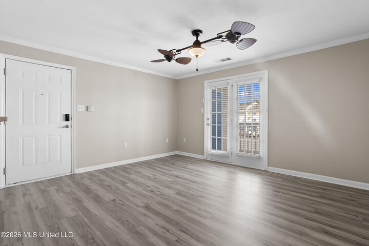 Property Photo:  2421 Beachview Drive  MS 39564 