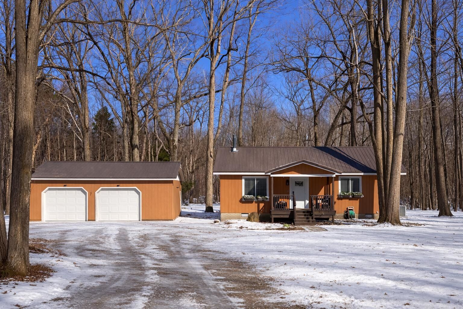 Property Photo:  5115 Cedar Court  MI 48622 