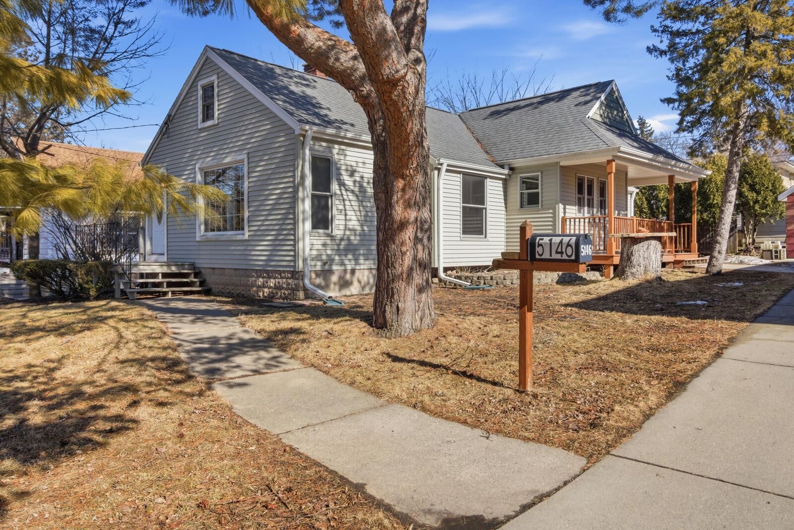 Property Photo:  5146 N 107th St  WI 53225 