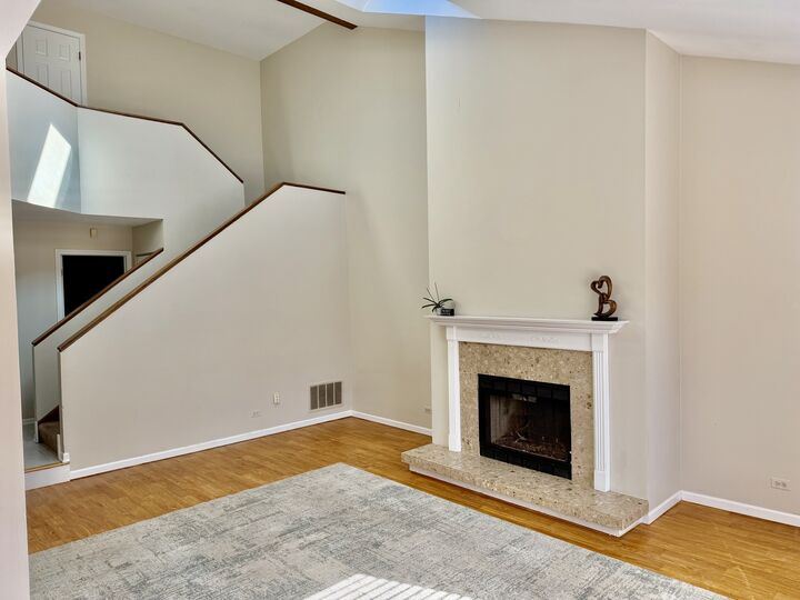 Property Photo:  909 Suffolk Court 0  IL 60048 