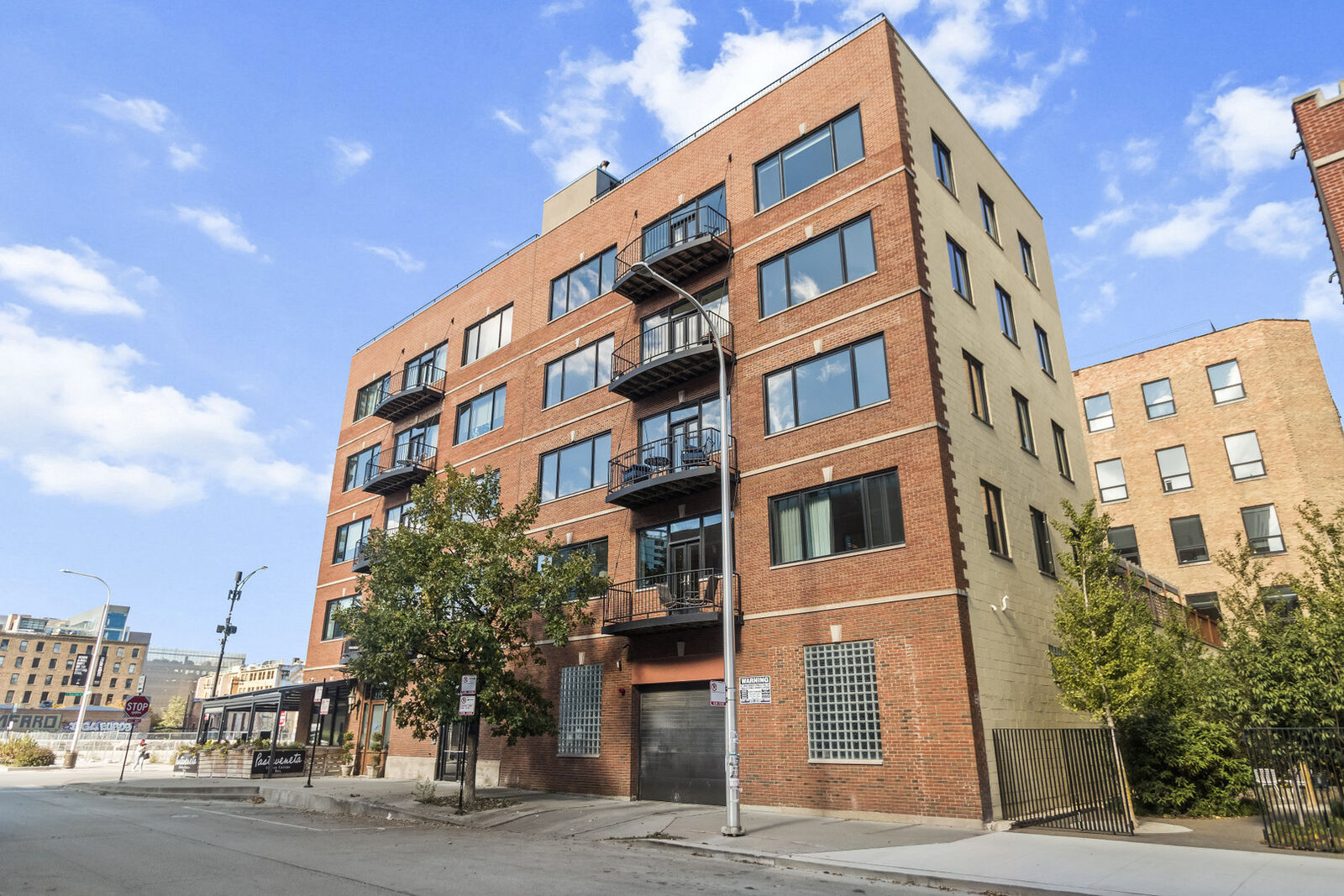 Property Photo:  1152 W Fulton Market 4A  IL 60607 