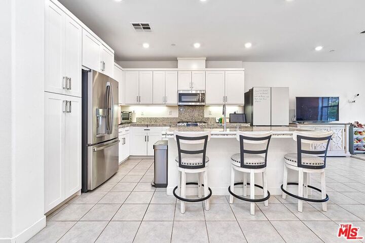 Property Photo: 12008 Turnleaf Avenue CA 90602