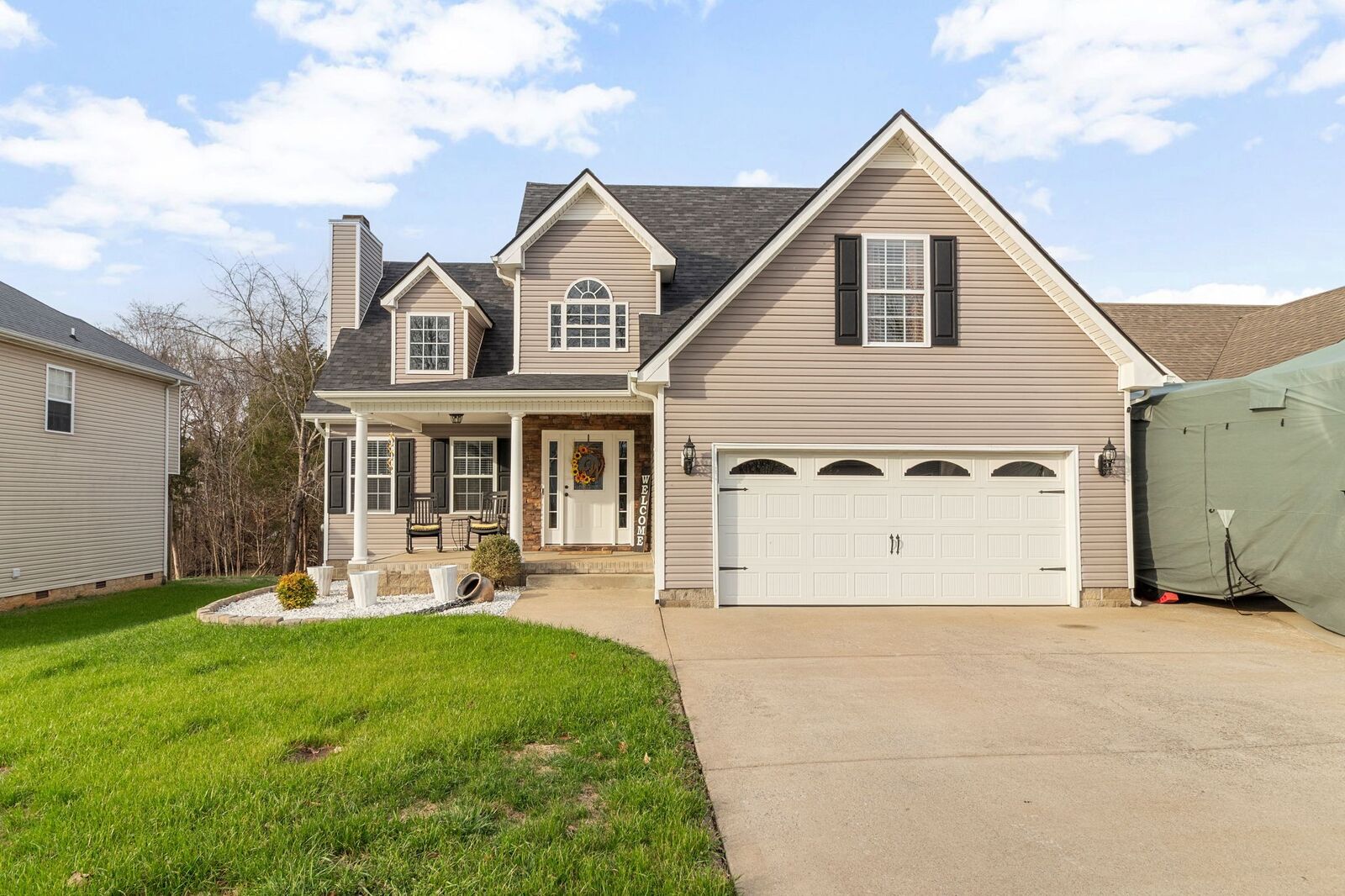 Property Photo: 317 Chalet Cir TN 37040