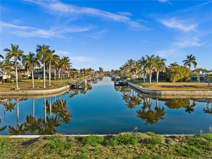 Property Photo:  2623 SW 35th Lane  FL 33914 