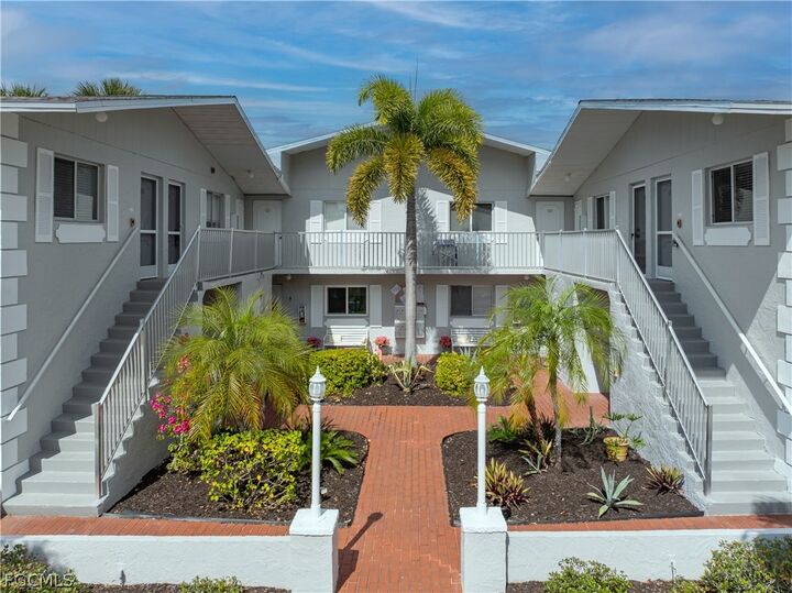 Property Photo: 8141 Country Road 202 FL 33919