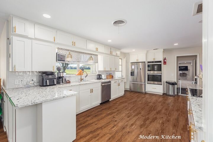 Property Photo:  2122 Paul Avenue  TX 75901 