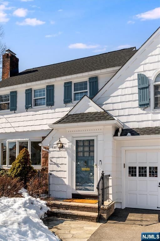 Property Photo:  127 Central Avenue  NJ 07452 