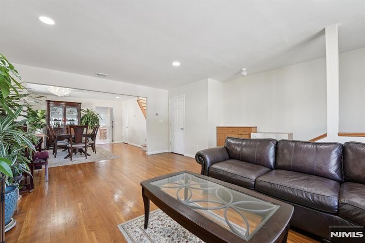 Property Photo:  1670 Maple Street  NJ 07024 