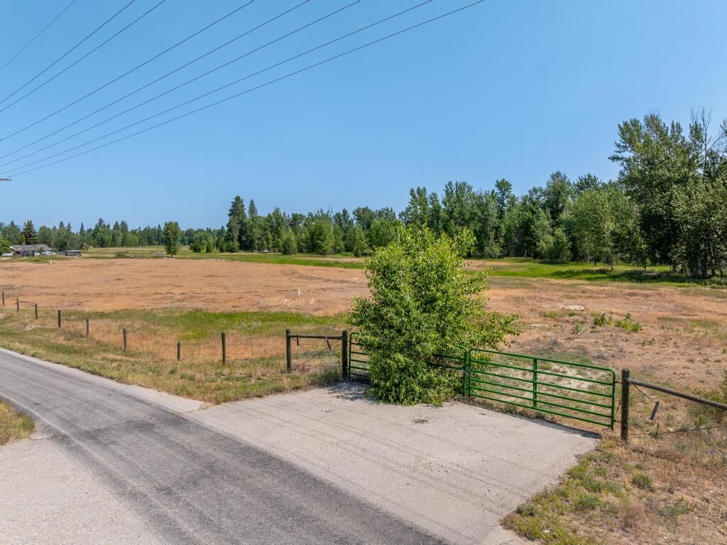 Property Photo:  468 US Highway 93 N  MT 59840 