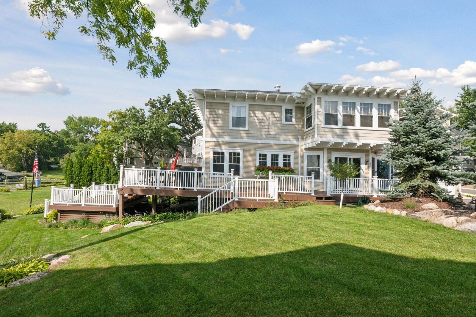 Property Photo: 2463 Black Lake Road MN 55384