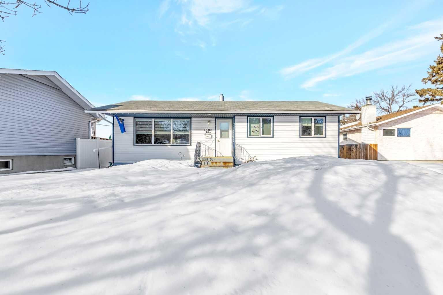Property Photo:  4604 56 Avenue  AB T9V 0Z4 