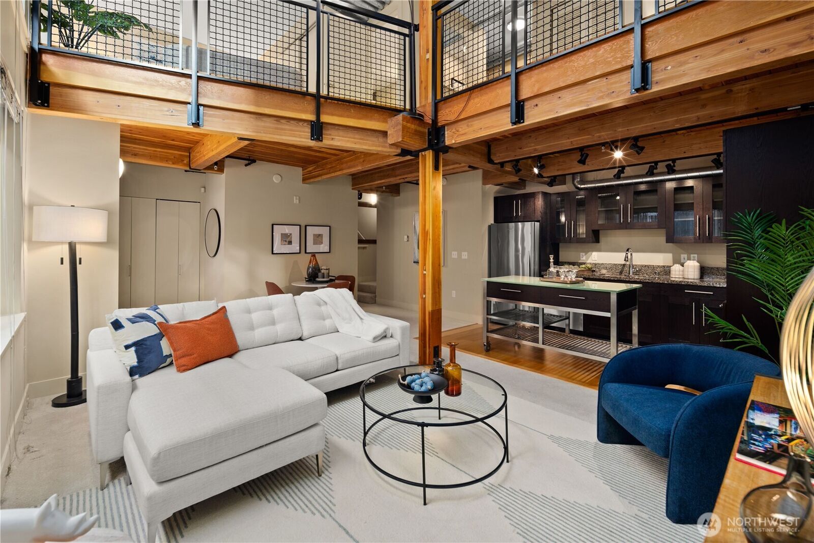 Property Photo:  530  Broadway  E 121  WA 98102 