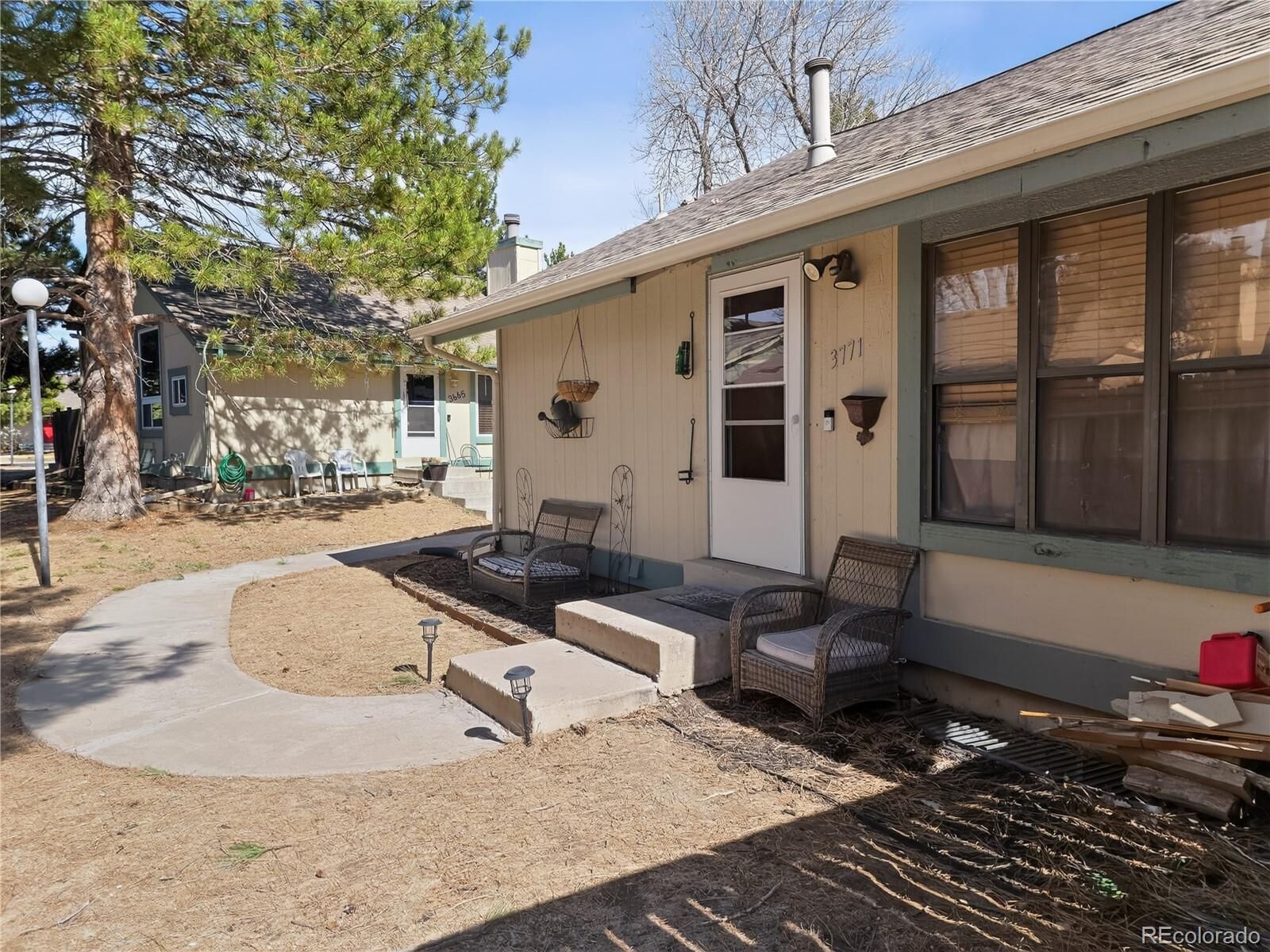 Property Photo: 3771 S Danube Circle CO 80013