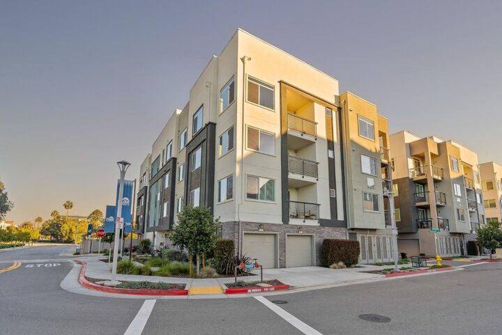 Property Photo: 3207 Mallard Court 401 CA 95117