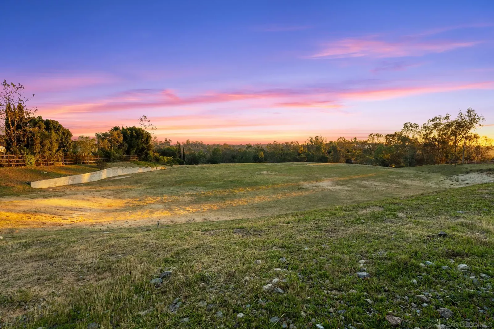 Property Photo: 5281 La Glorieta 6,7 CA 92067