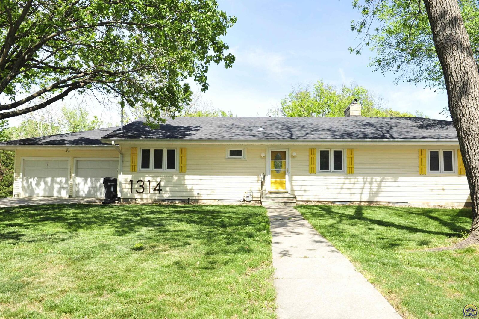 Property Photo:  1314 Exchange Ct  KS 66801 