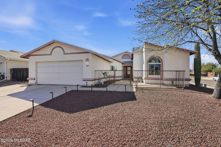 Property Photo: 2771 W Kewanee Street AZ 85742