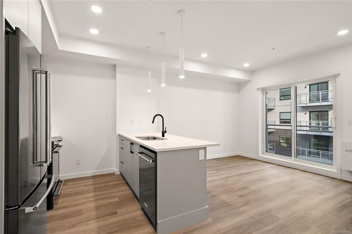 Property Photo: 1102 Esquimalt Rd 409 BC V9A 0L3