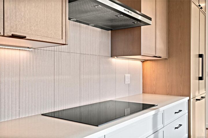 Photo de la propriété:  1102 Esquimalt Rd 501  BC V9A 0L3 