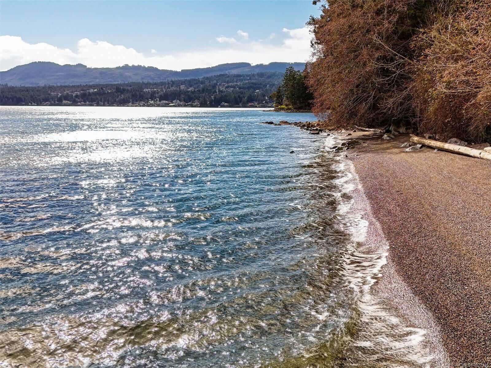 Property Photo: 2871 Whiskey Point Rd BC V0R 2W0