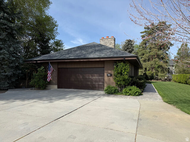 Property Photo:  362 E 9150 S  UT 84070 