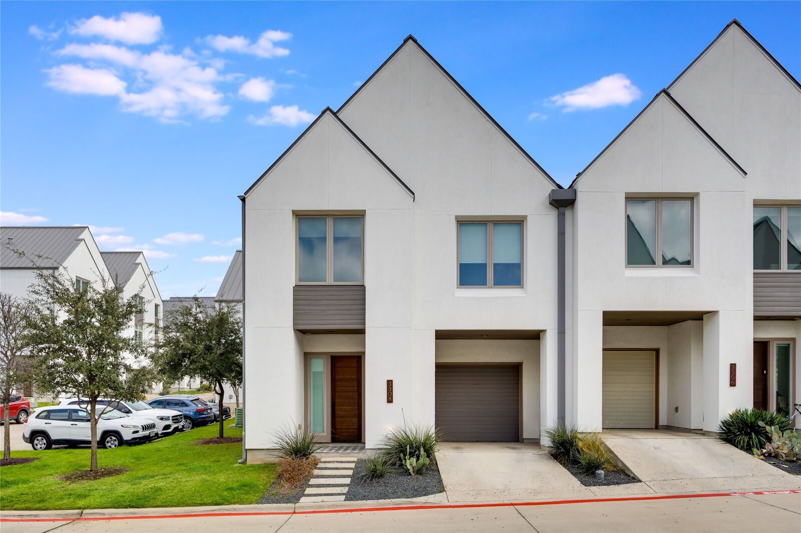 Property Photo: 3308 Cantwell Lane TX 78746
