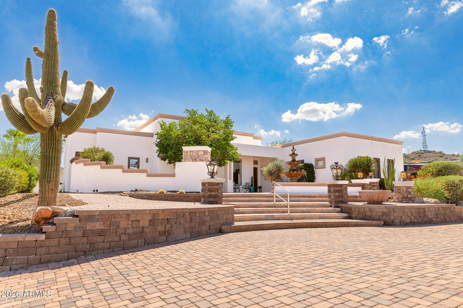 Property Photo:  311 W Olesen Road  AZ 85085 