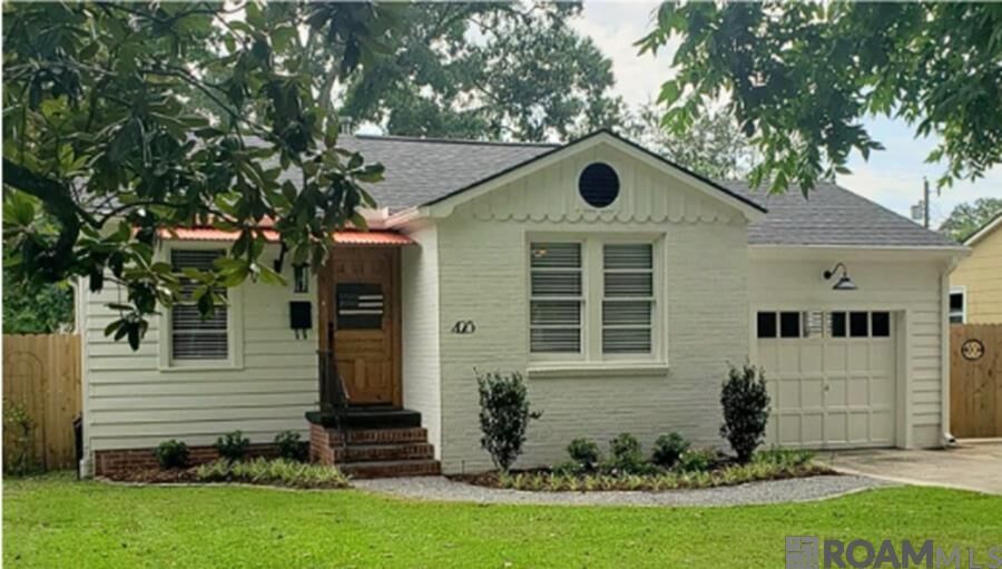 Property Photo:  425 Riverlon Ave  LA 70806 