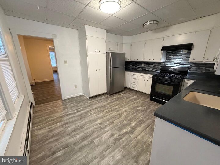 Property Photo:  1552 Delaware  PA 19610 