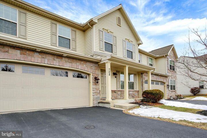 Property Photo:  708 Gladstone Court  PA 17055 