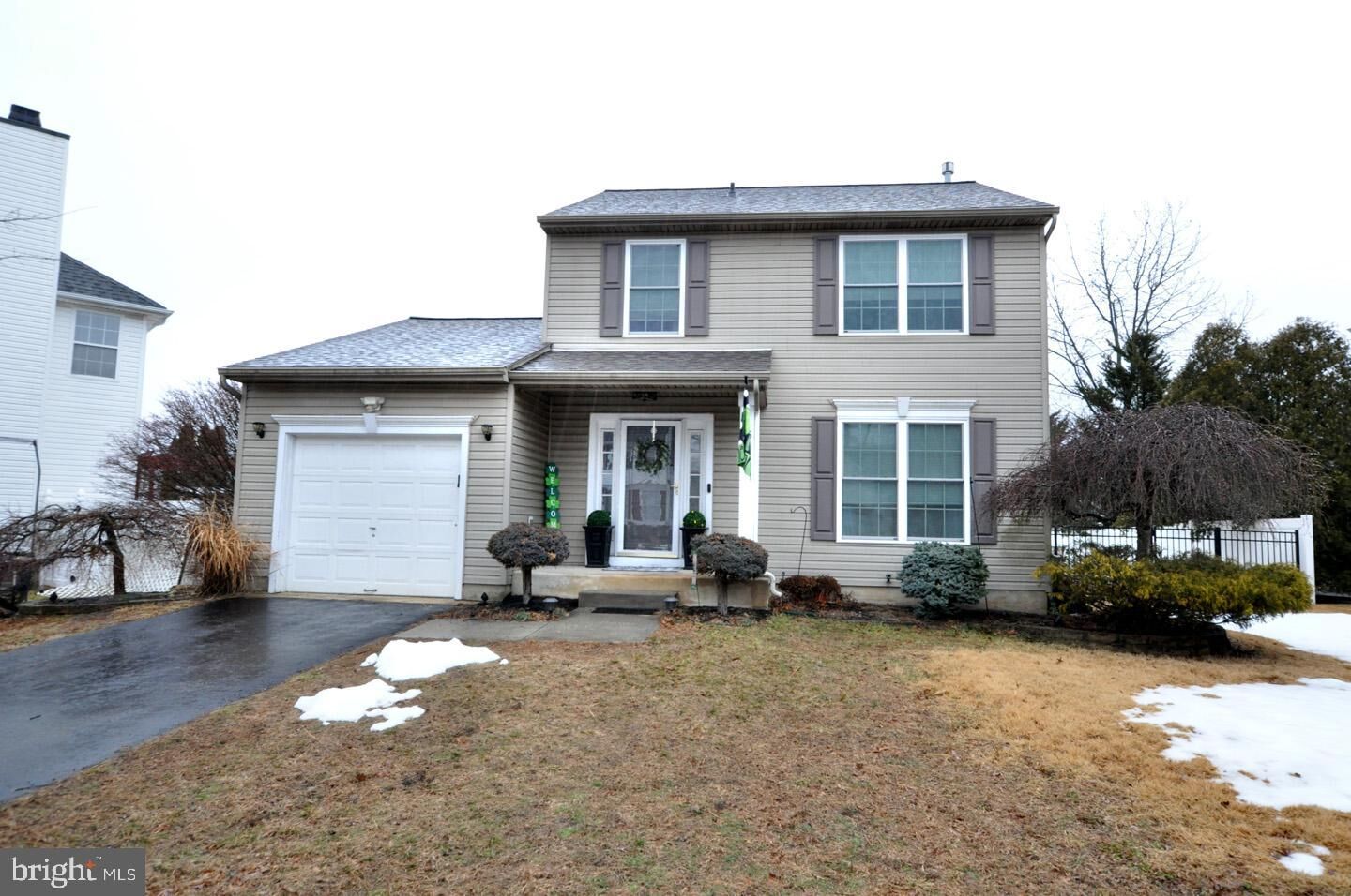 Property Photo:  15 Crawford Drive  NJ 08081 