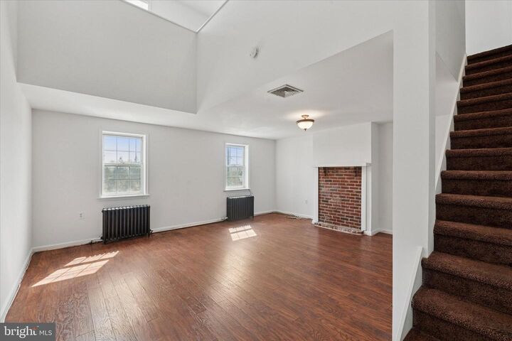 Property Photo:  2972 Richmond Street 2nd Floor  PA 19134 