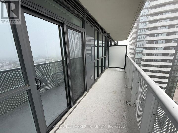 Property Photo:  225 Commerce Street 3908  ON L4K 0R1 