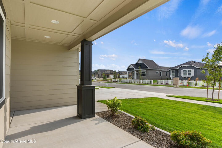 Property Photo:  1147 E Walton Ct  ID 83854 