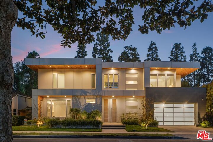 Property Photo:  13120 Nimrod Pl  CA 90049 